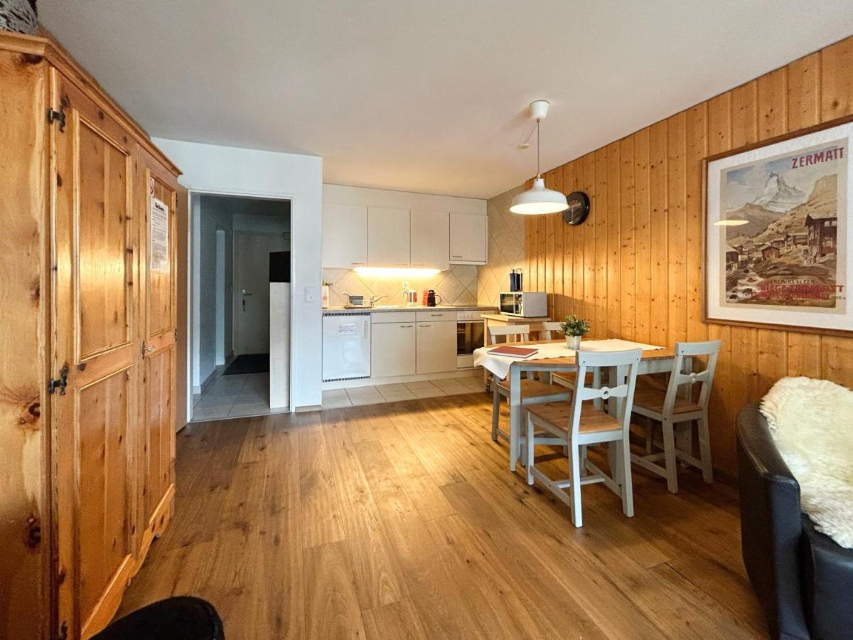 Beautiful Apartment In Zermatt With A Breathtaking View Of The Matterhorn Extérieur photo